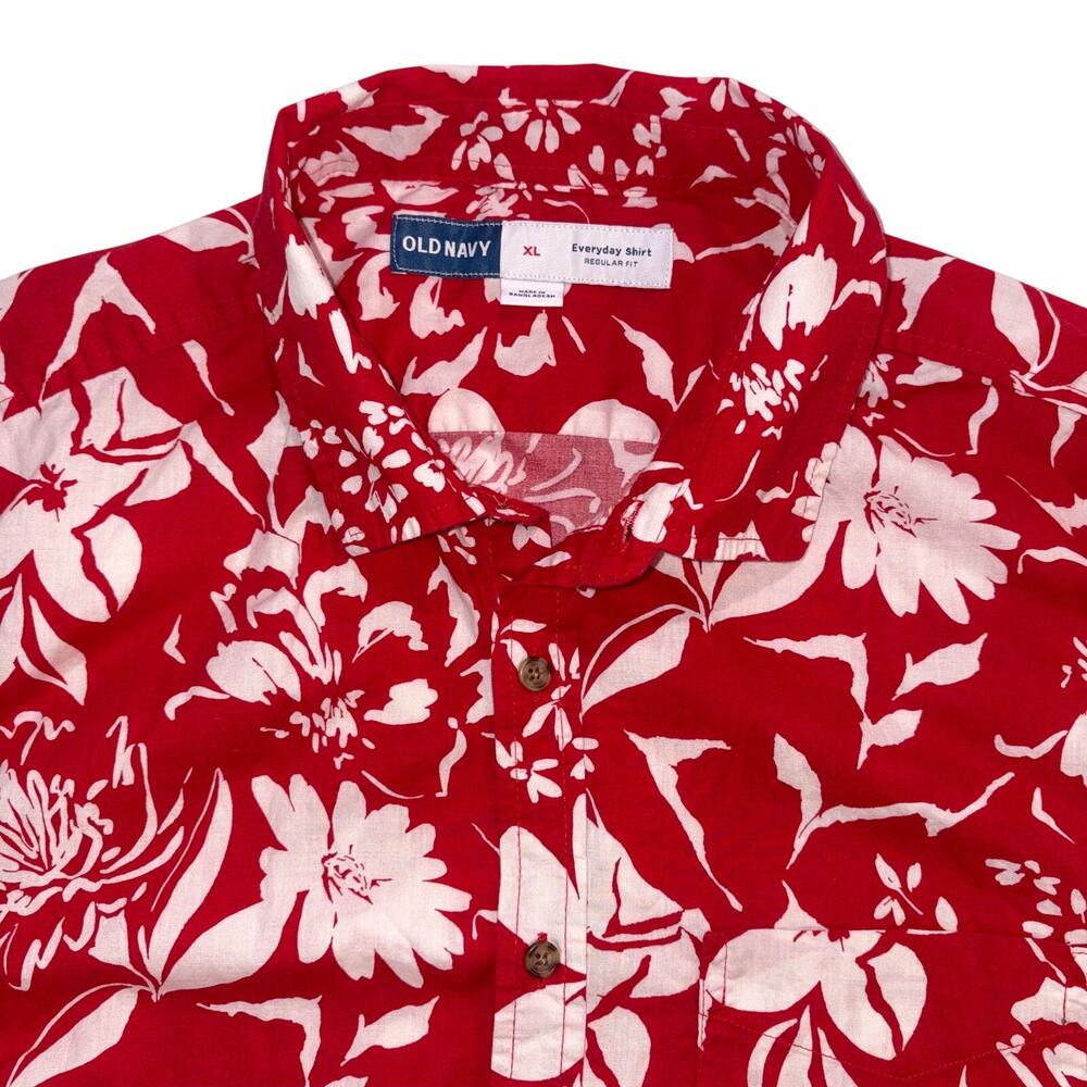 Old Navy Mens XL Everyday Shirt Red White Floral Hawaiian Hibiscus Cotton